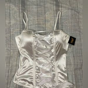Size L corset, never worn.